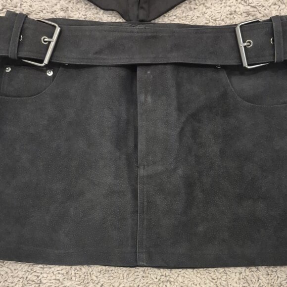 Buckled Faux Suede Mini Skirt - Picture 4 of 4